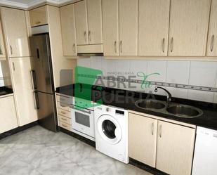 Kitchen of Flat to rent in Ourense Capital   with Heating, Parquet flooring and Balcony