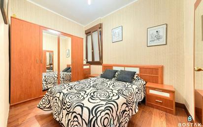 Bedroom of Flat for sale in Bilbao   with Heating, Balcony and Alarm