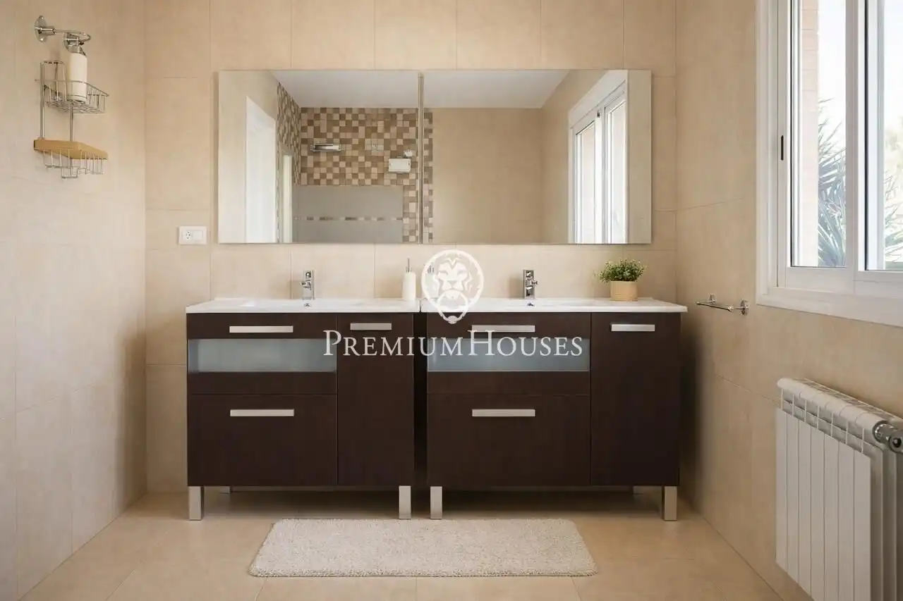 Baño de Casa o chalet en venta en Salou con Aire acondicionado, Calefacción y Jardín privado