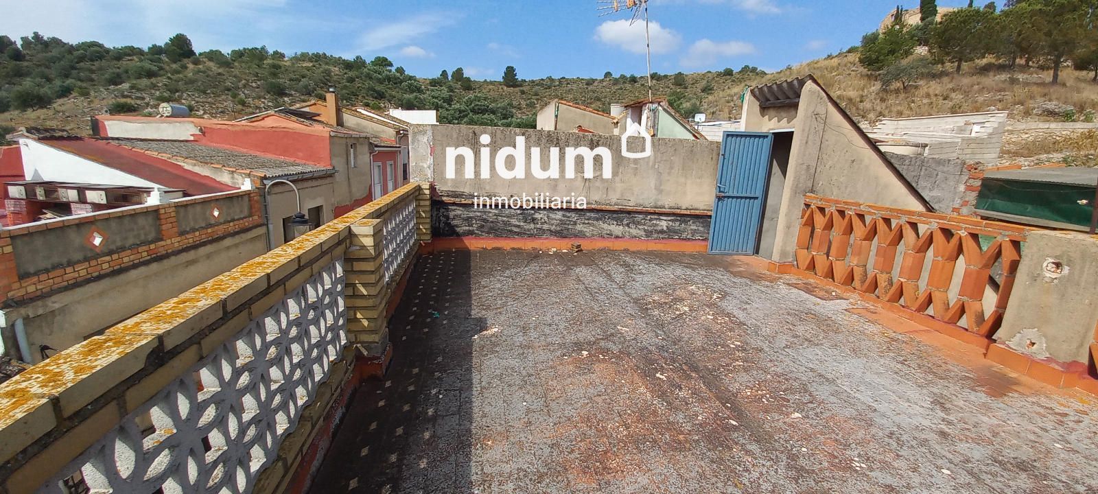 Exterior view of House or chalet for sale in L'Ènova  with Terrace, Storage room and Balcony