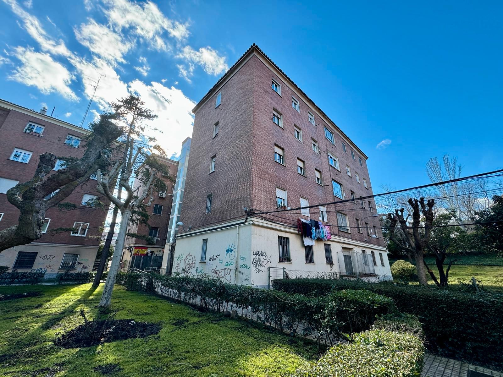 Exterior view of Flat for sale in  Madrid Capital  with Terrace, Furnished and Balcony