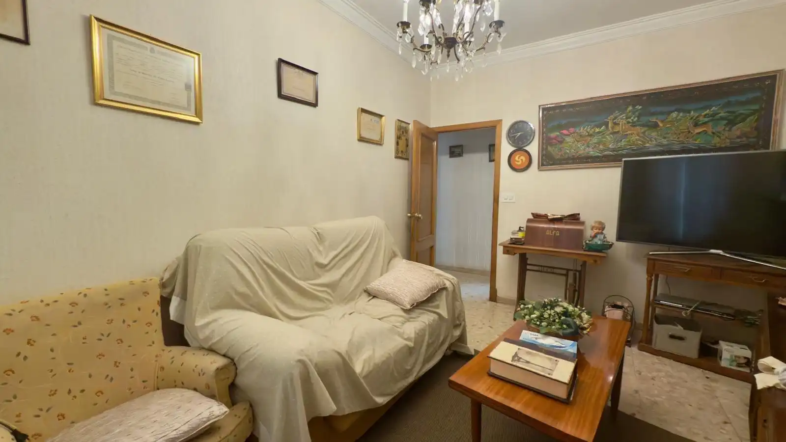 Living room of Flat for sale in Ourense Capital   with Heating, Storage room and Furnished