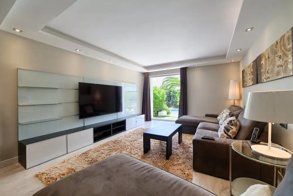 Sala d'estar de Casa o xalet de lloguer en Marbella amb Aire condicionat, Jardí privat i Terrassa