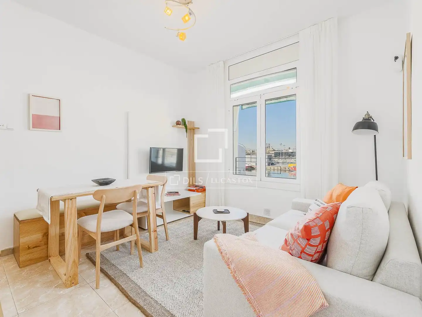 Sala de estar de Piso en venta en Barcelona con Aire acondicionado, Calefacción y Trastero