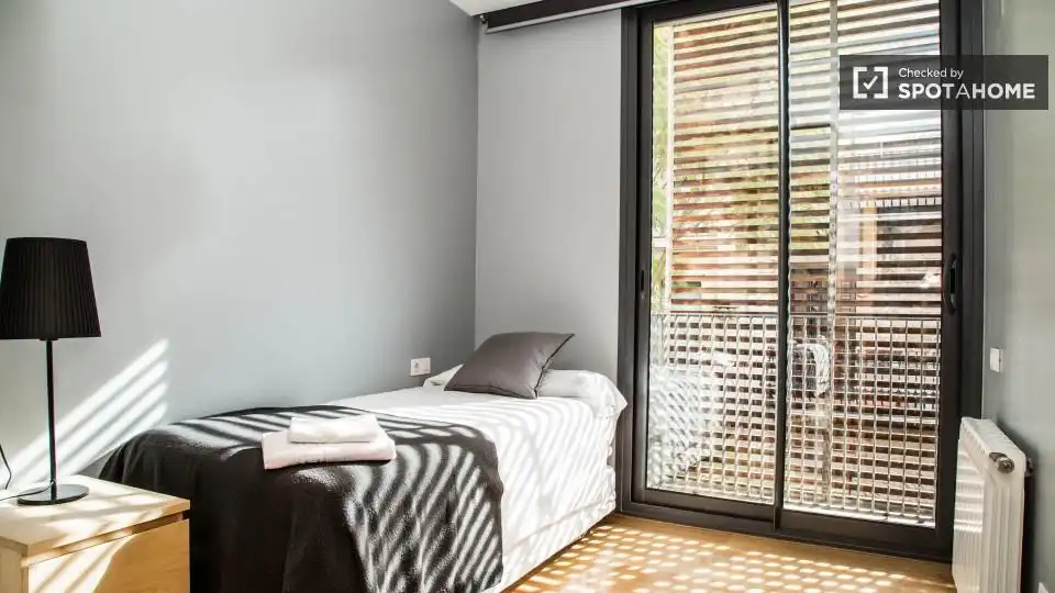 Piso con terraza en alquiler en Gràcia, imagen 5