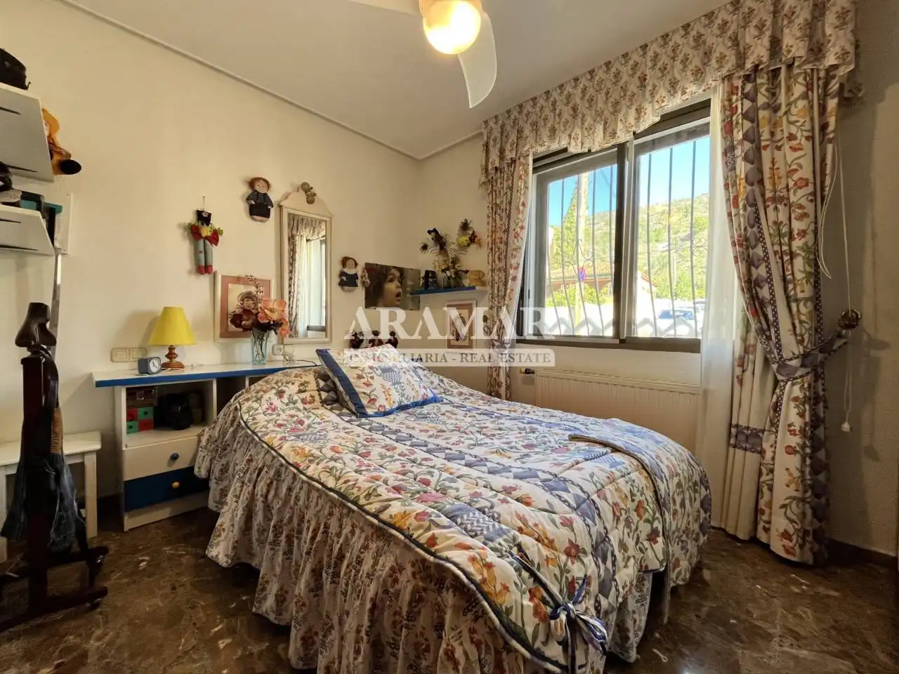 Habitación de Casa o chalet en venta en L'Atzúbia con Amueblado