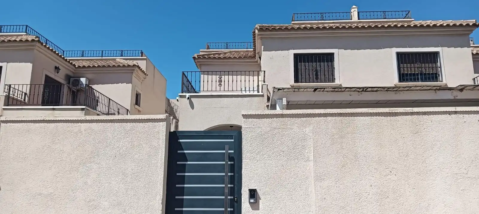 Exterior view of Detached homes for sale in Torrevieja  with Air Conditioner, Heating and Private garden