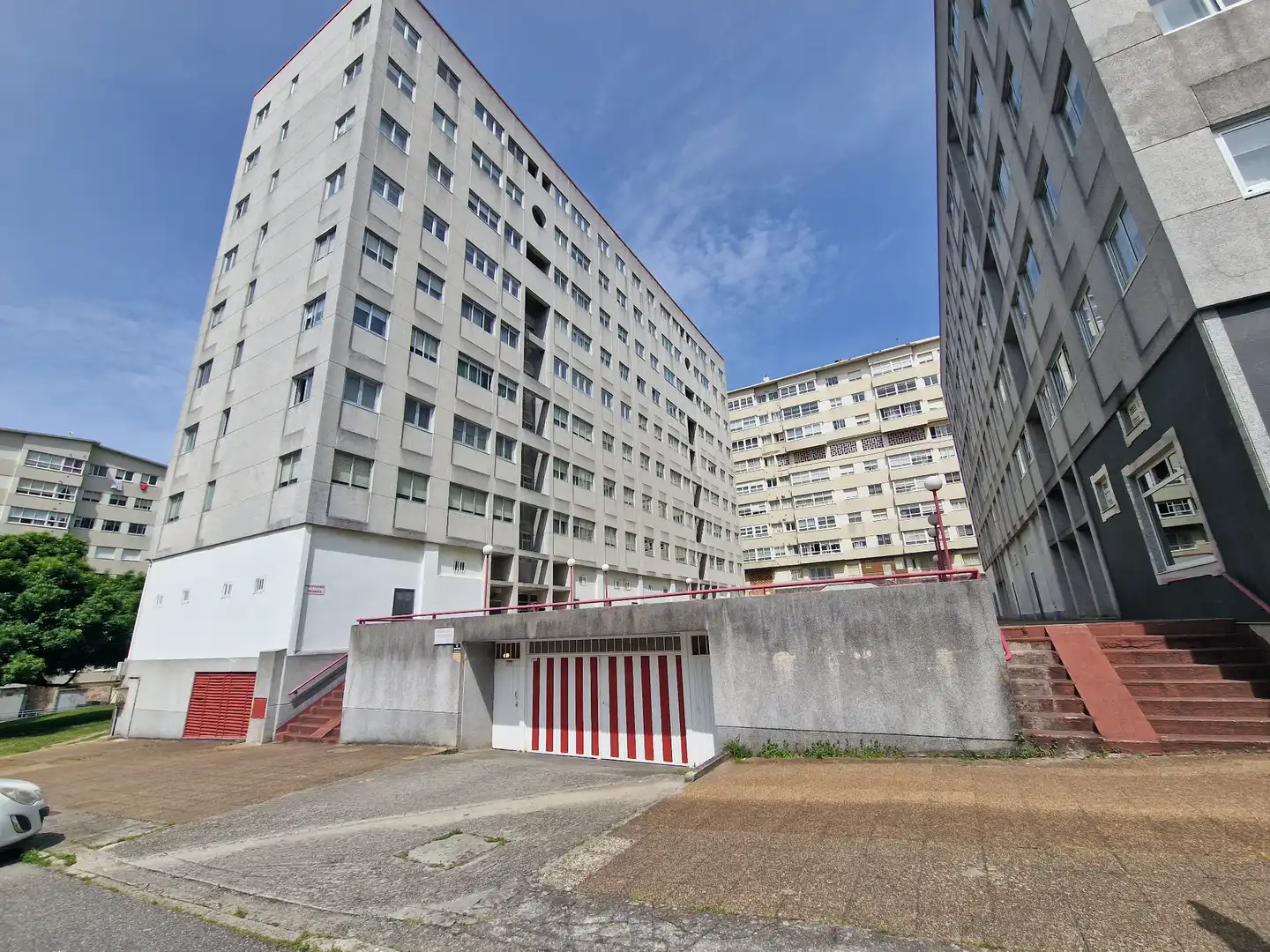 Außenansicht von Wohnung zum Verkauf in Ferrol mit Terrasse und Abstellraum