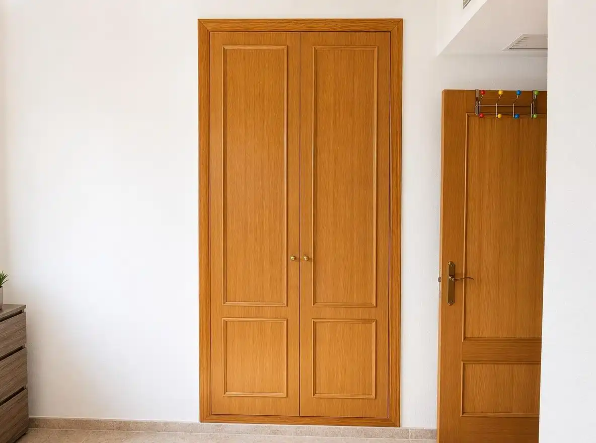 Schlafzimmer von Dachboden zur Miete in Alicante / Alacant mit Terrasse, Abstellraum und Möbliert