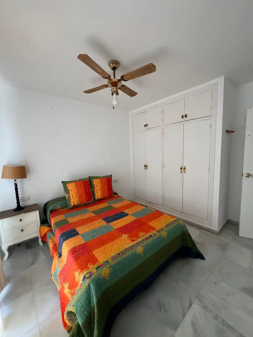 Habitación de Apartamento en venta en Estepona con Aire acondicionado, Terraza y Piscina