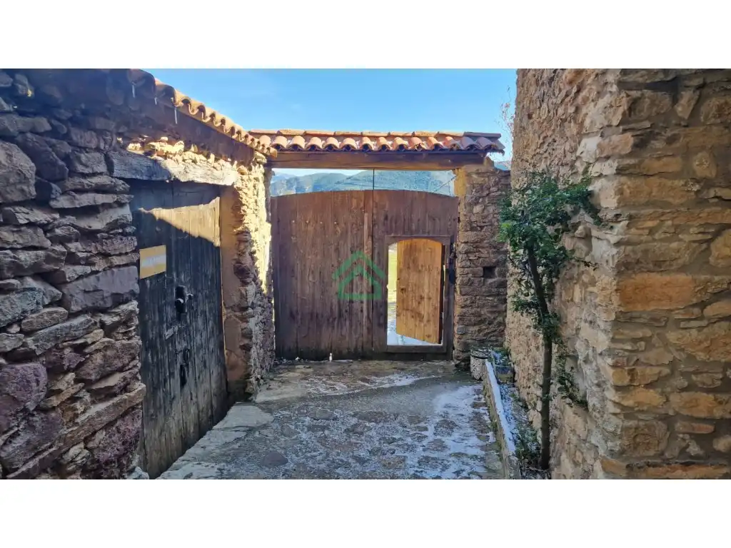 Vista exterior de Pis en venda en Alàs I Cerc
