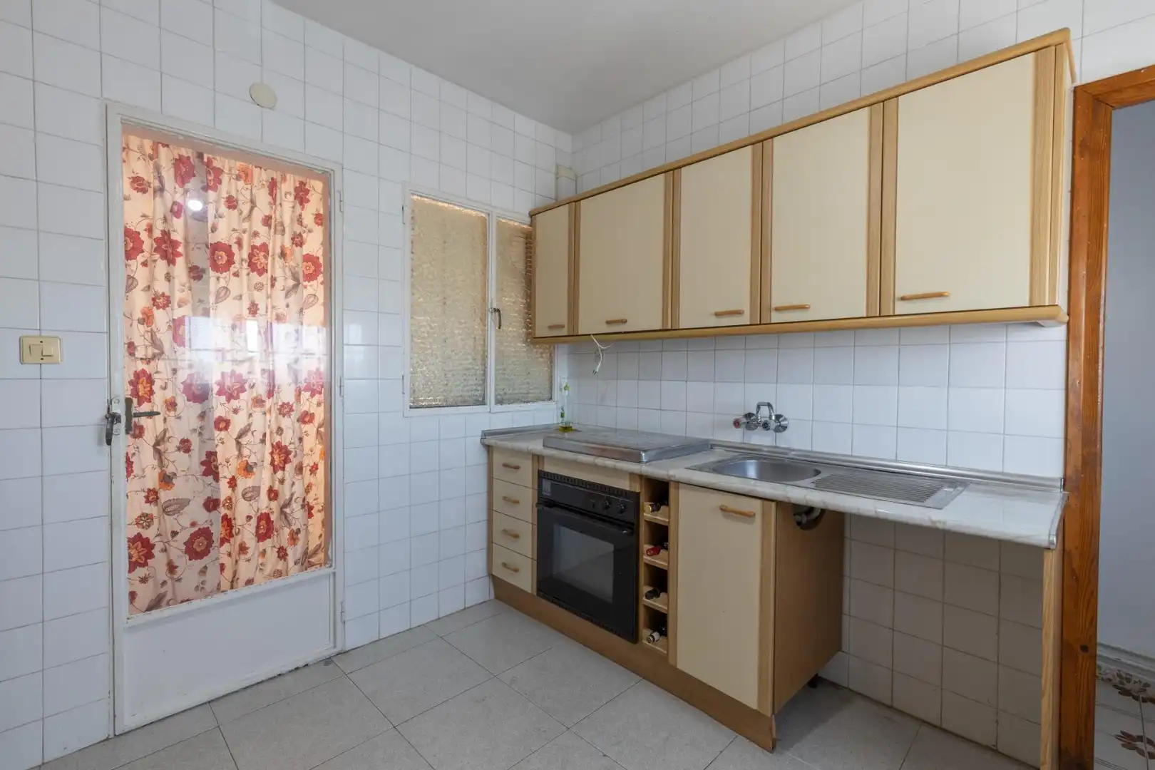 Kitchen of Buildings for sale in La Zubia