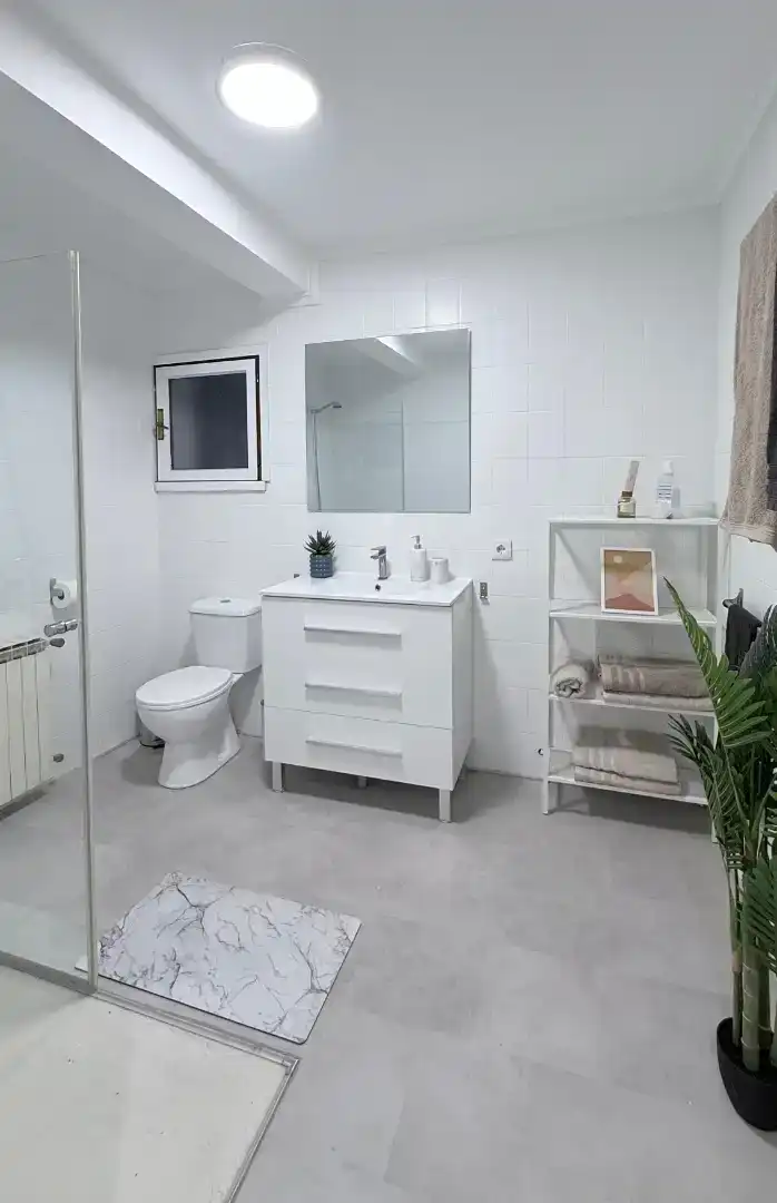 Baño de Piso de alquiler en Langreo con Amueblado