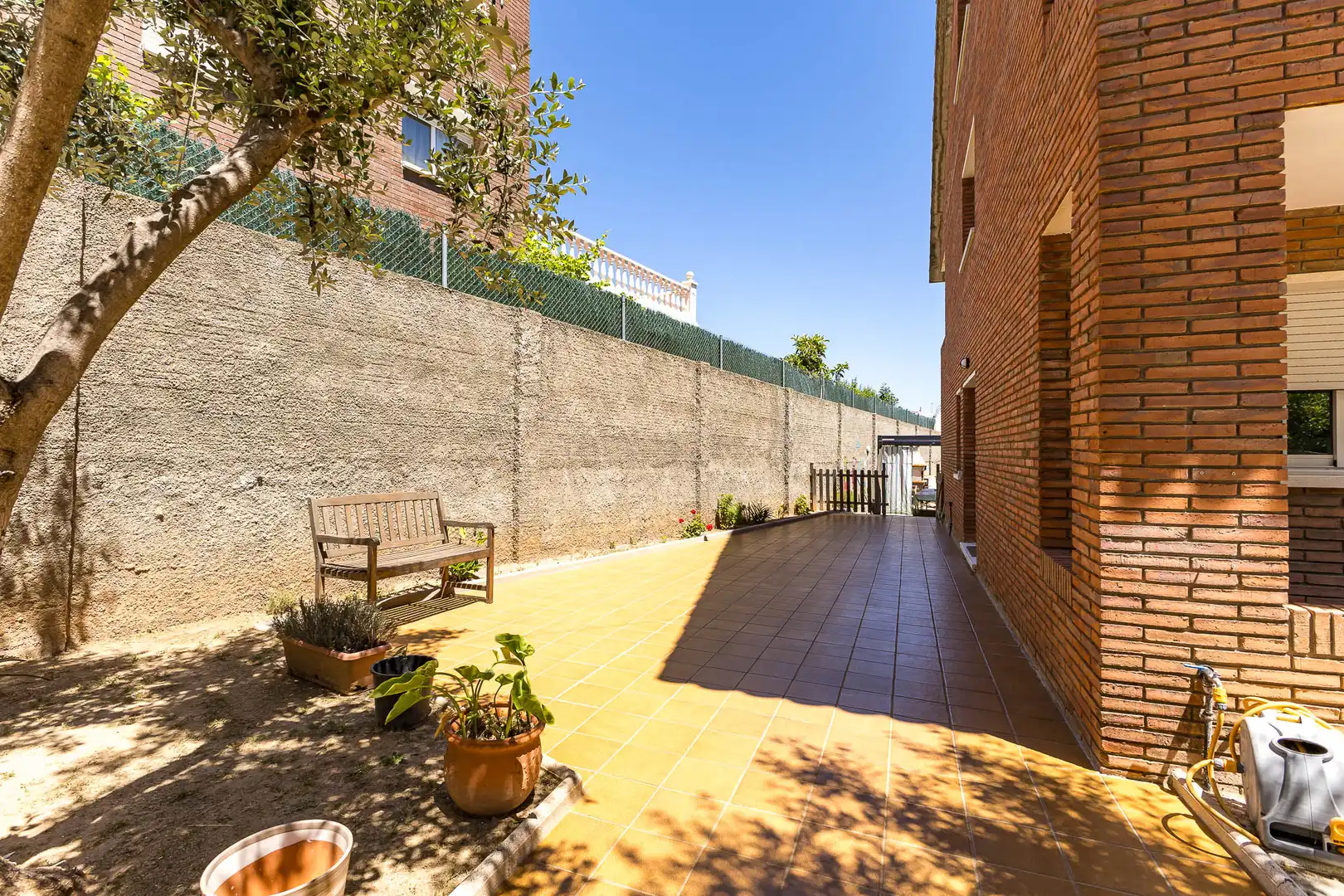 Terrassa de Casa o xalet en venda en Viladecans amb Calefacció, Jardí privat i Terrassa