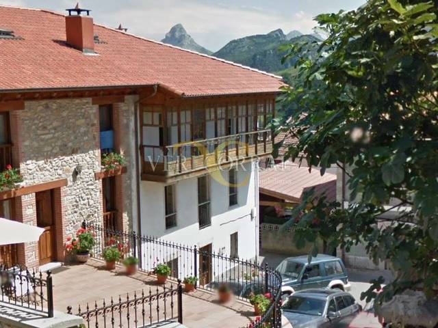 Casa-chalet en Venta en Ruenes en Peñamellera Alta