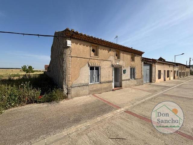 Casa-chalet en Venta en Rueda