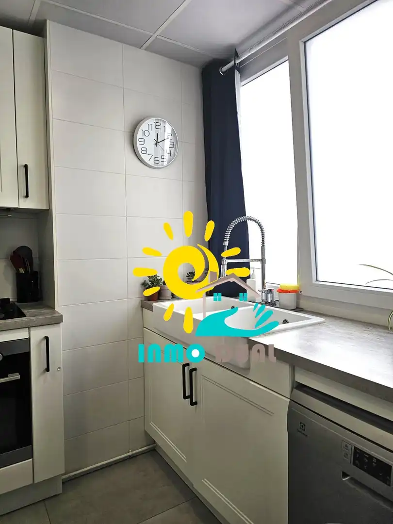 Kitchen of Apartments for sale in Badajoz  with Air Conditioner and Storage room