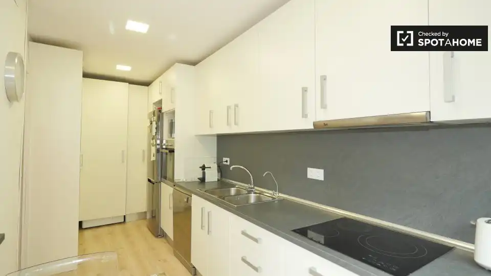 Zimmer in Pedralbes