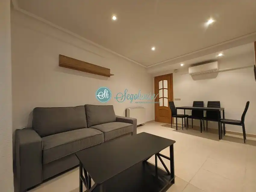 Sala de estar de Piso en venta en Segovia con Aire acondicionado y Calefacción