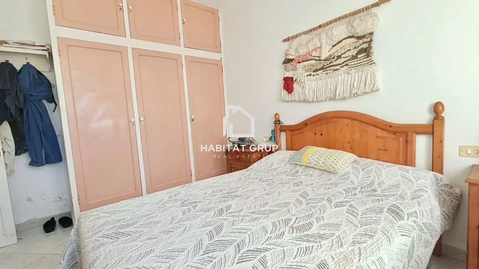 Schlafzimmer von Einfamilien-Reihenhaus zum Verkauf in Sant Lluís mit Heizung, Privatgarten und Terrasse
