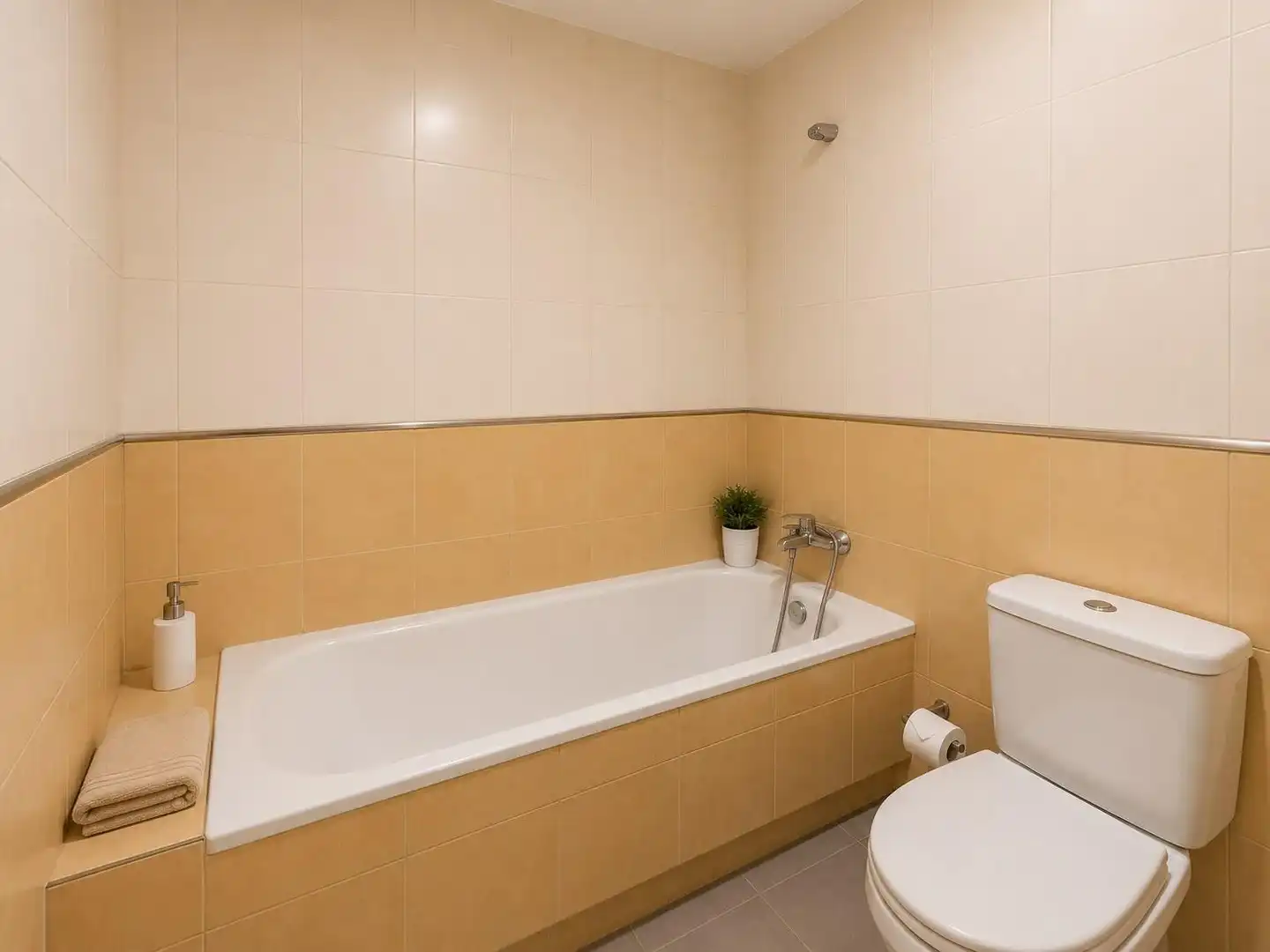 Baño de Planta baja en venta en Lorquí con Aire acondicionado, Calefacción y Trastero