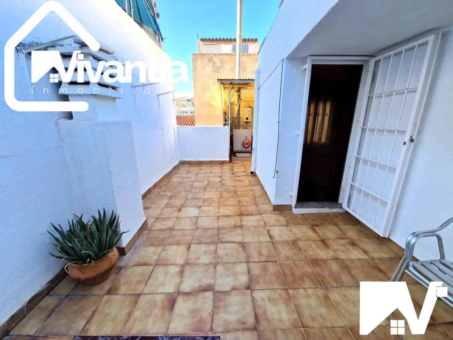 Vista exterior de Dúplex en venta en Lorca con Calefacción, Terraza y Trastero