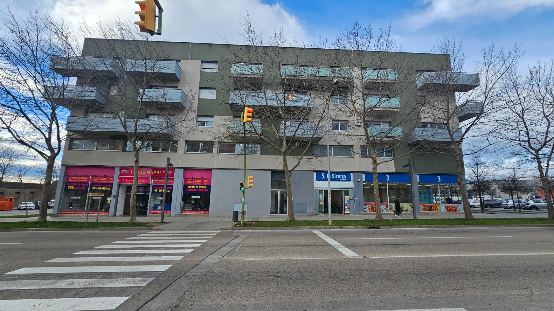 Exterior view of Office for sale in Figueres