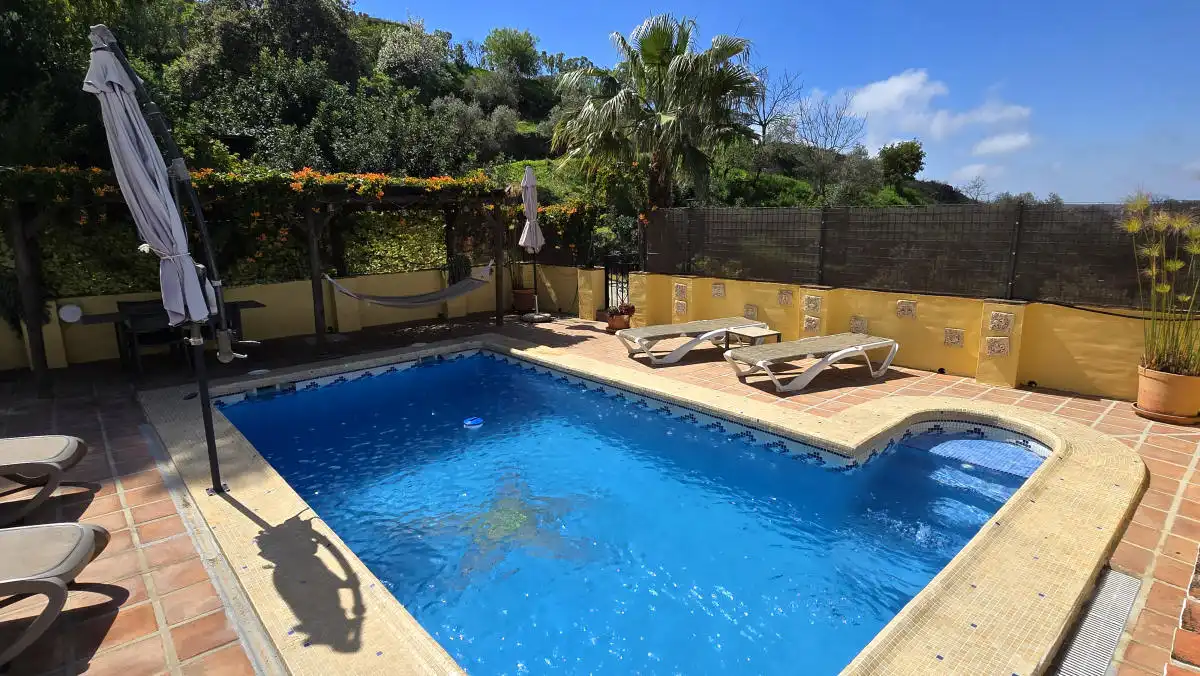 Casa rústica amb jardí en venda a Cómpeta, imagen 7