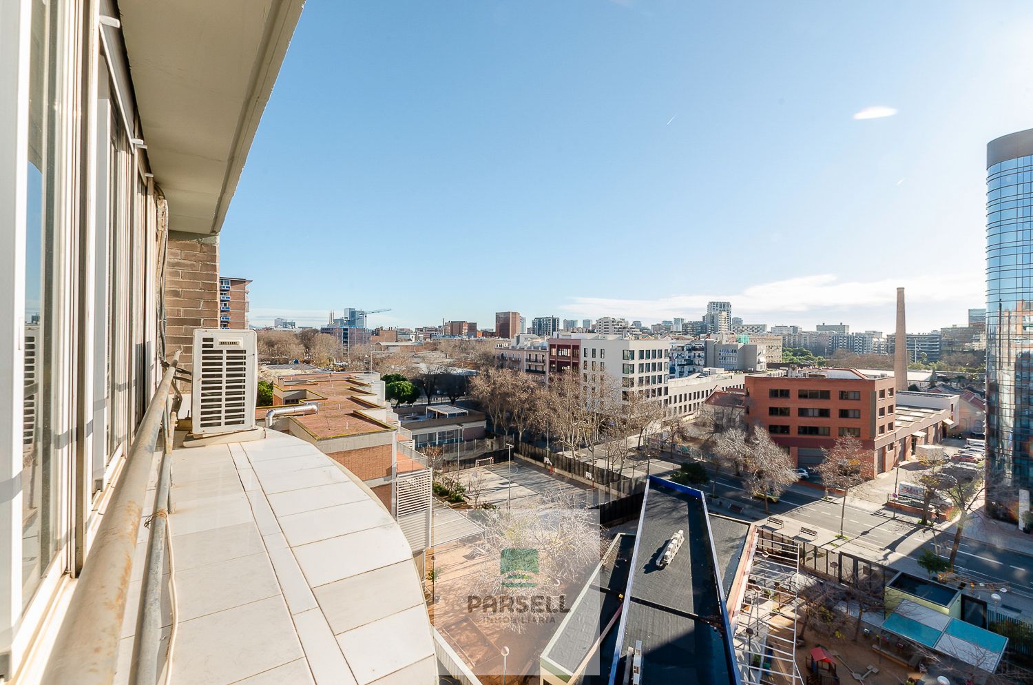 Exterior view of Flat for sale in  Barcelona Capital  with Air Conditioner, Storage room and Furnished