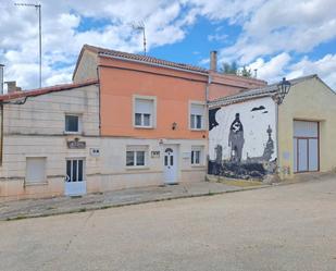 Vista exterior de Casa adosada en venda en Villangómez amb Parquet