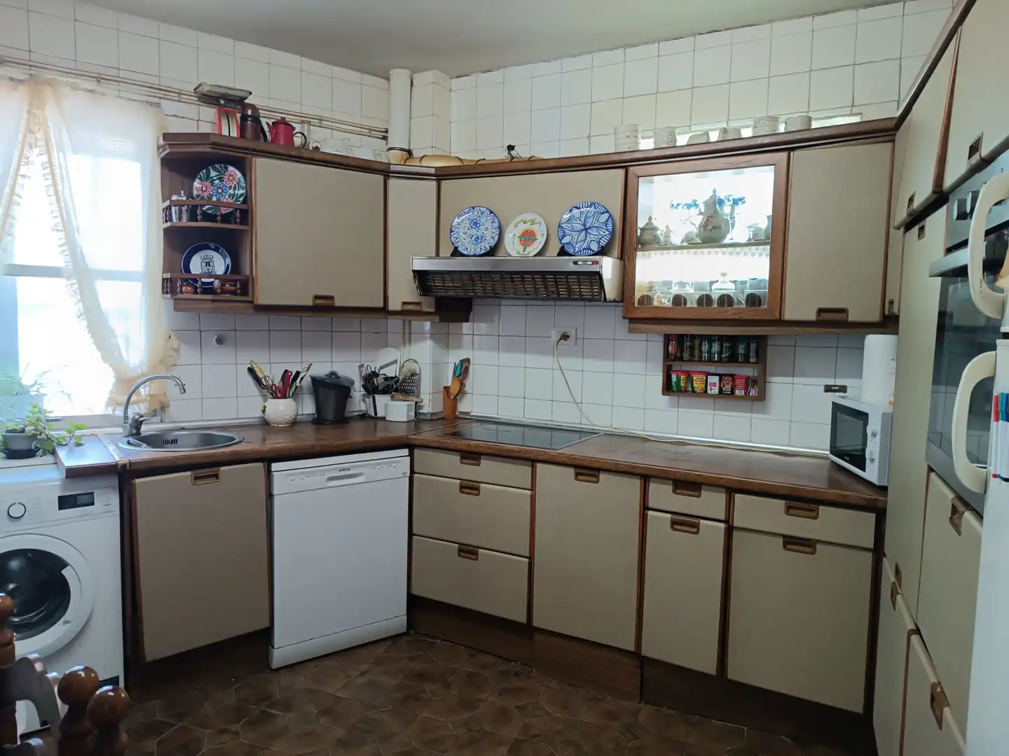 Küche von Wohnung zum Verkauf in Pontevedra Capital  mit Heizung und Parkett