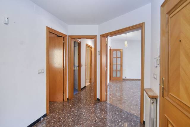 Piso en Venta en C/ Pintor Borrassa en Sant Pere Nord