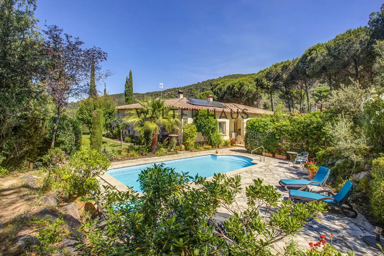 Maison avec piscine à vendre à Carrer de la Volta Ginesta