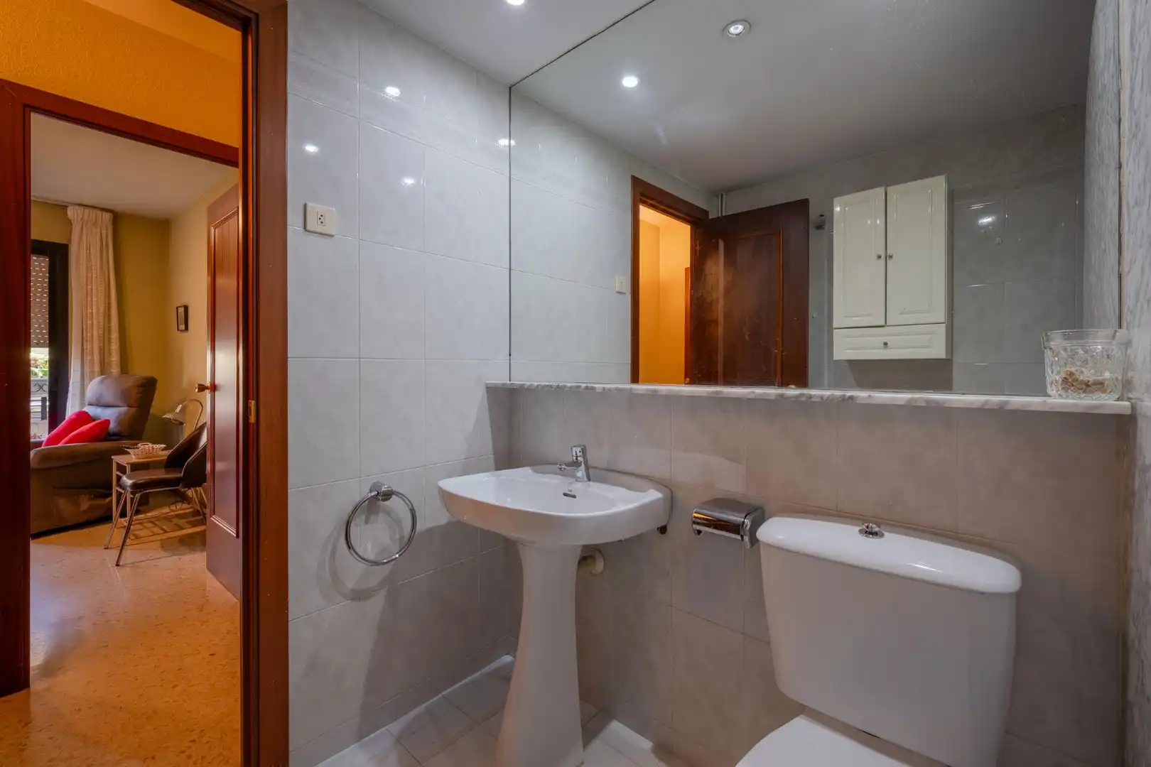 Bany de Apartament en venda en Girona amb Calefacció, Terrassa i Balcó