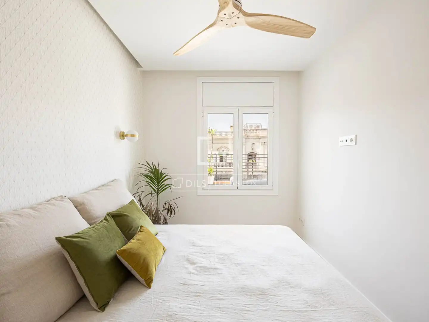 Schlafzimmer von Wohnung zur Miete in Barcelona mit Klimaanlage, Parkett und Terrasse