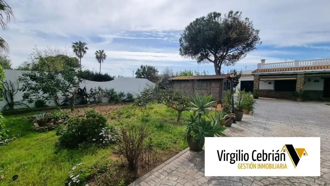Detached house with garden for sale in Las Tres Piedras - Costa Ballena, imagen 5