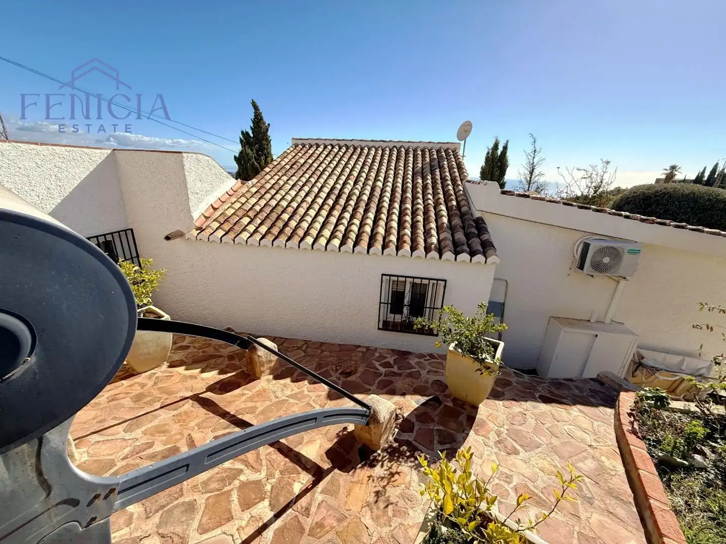 Vista exterior de Casa o chalet en venta en Almuñécar con Aire acondicionado, Calefacción y Jardín privado