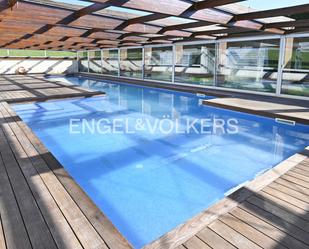 Piscina de Apartament en venda en Santander amb Aire condicionat, Calefacció i Parquet