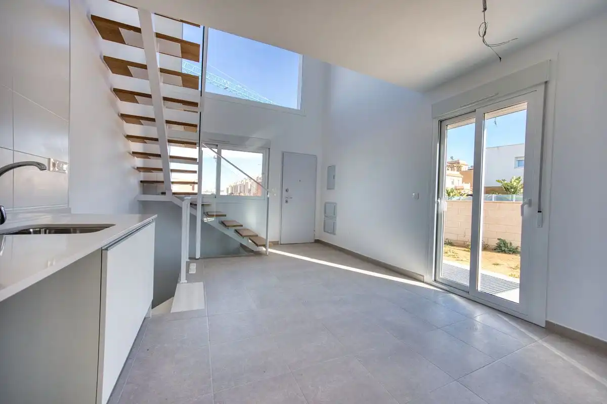 Casa pareada con piscina en venta en Carrer de Xipre, imagen 2