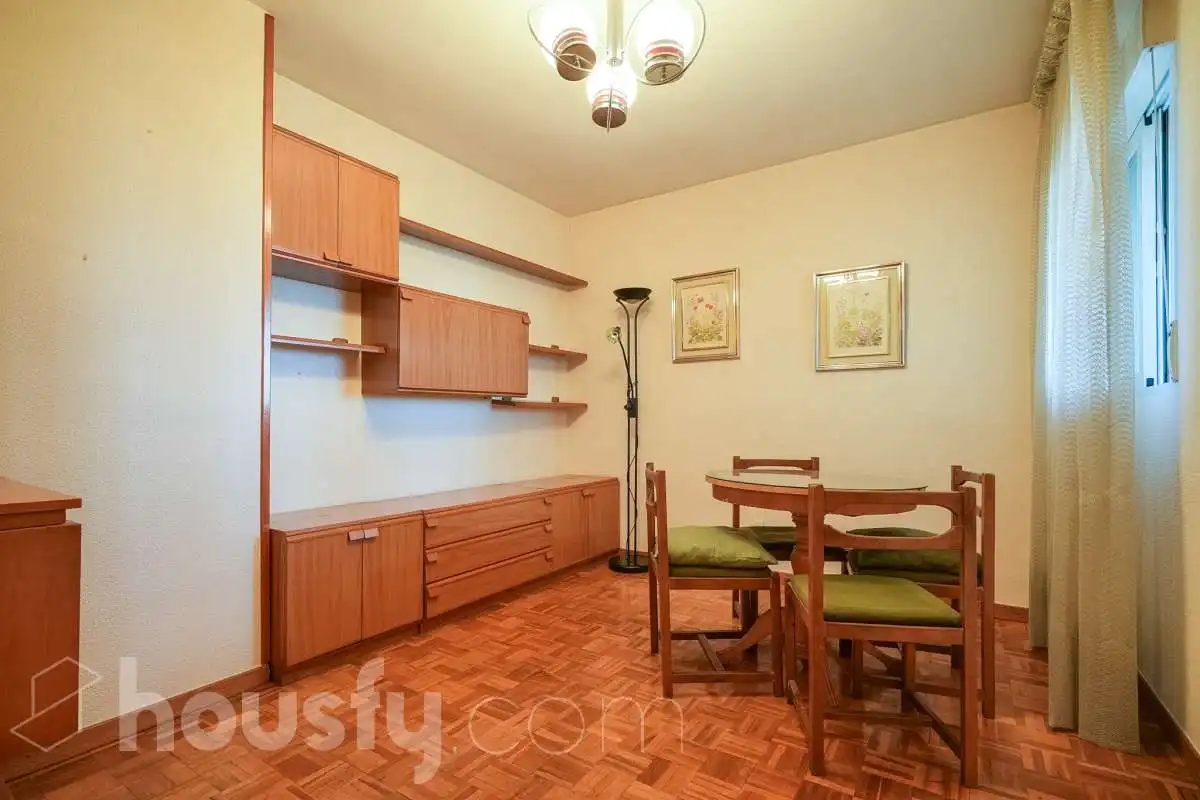Living room of Flat for sale in Madrid  with Heating, Terrace and Storage room