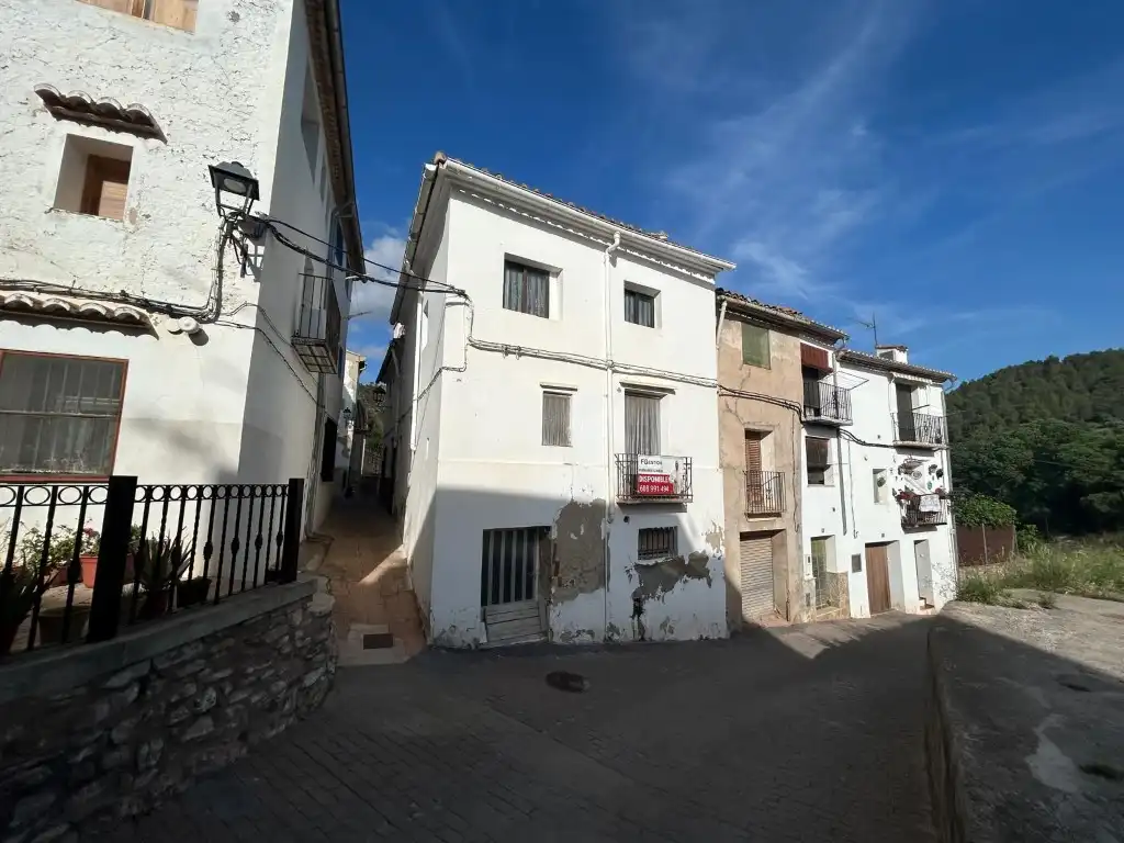 Vista exterior de Casa o xalet en venda en Vall de Almonacid