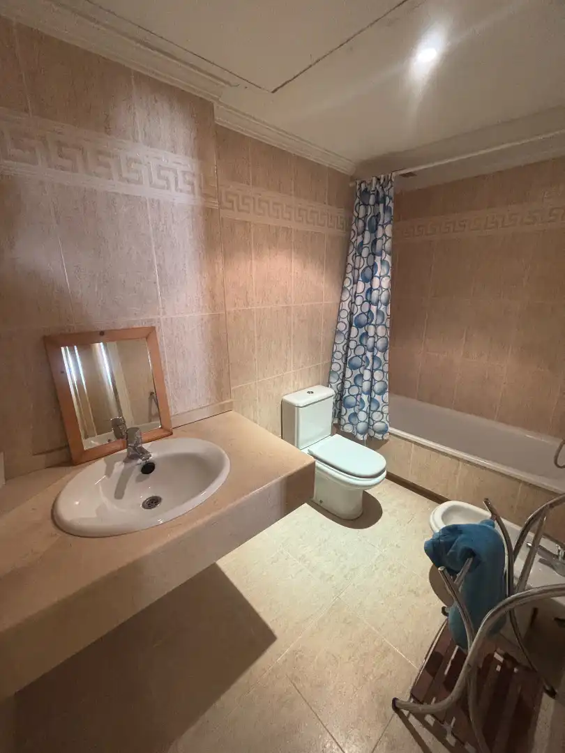 Bathroom of Ground floor for sale in Marbella  with Air Conditioner, Private garden and Terrace