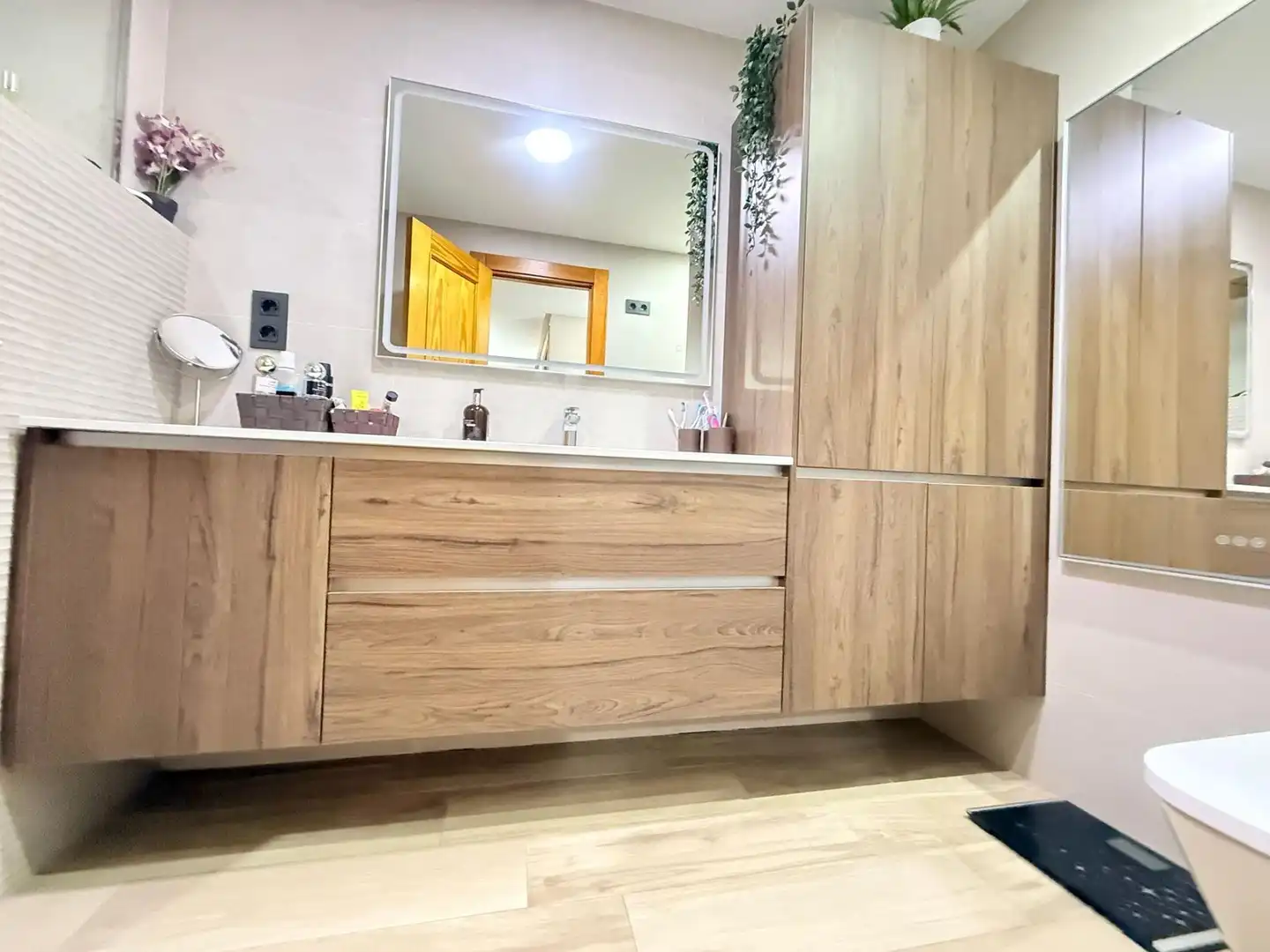 Bathroom of Flat for sale in Lorca  with Air Conditioner, Heating and Storage room