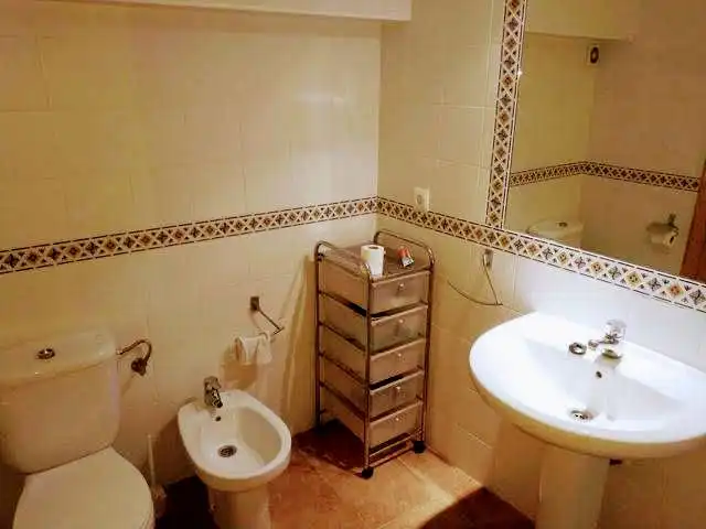 Baño de Casa adosada en venta en Córdoba con Aire acondicionado, Calefacción y Jardín privado
