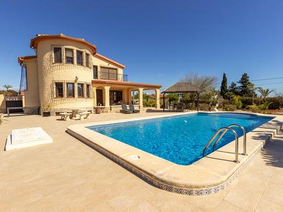 Piscina de Casa o xalet en venda en Elche / Elx amb Aire condicionat, Terrassa i Piscina