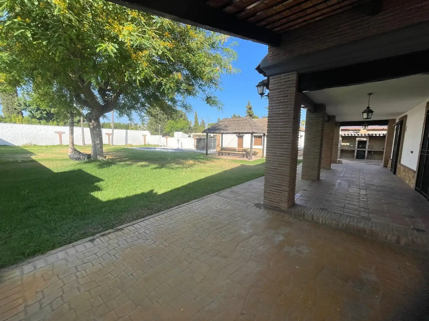 Jardí de Casa o xalet en venda en Arcos de la Frontera amb Aire condicionat, Jardí privat i Terrassa