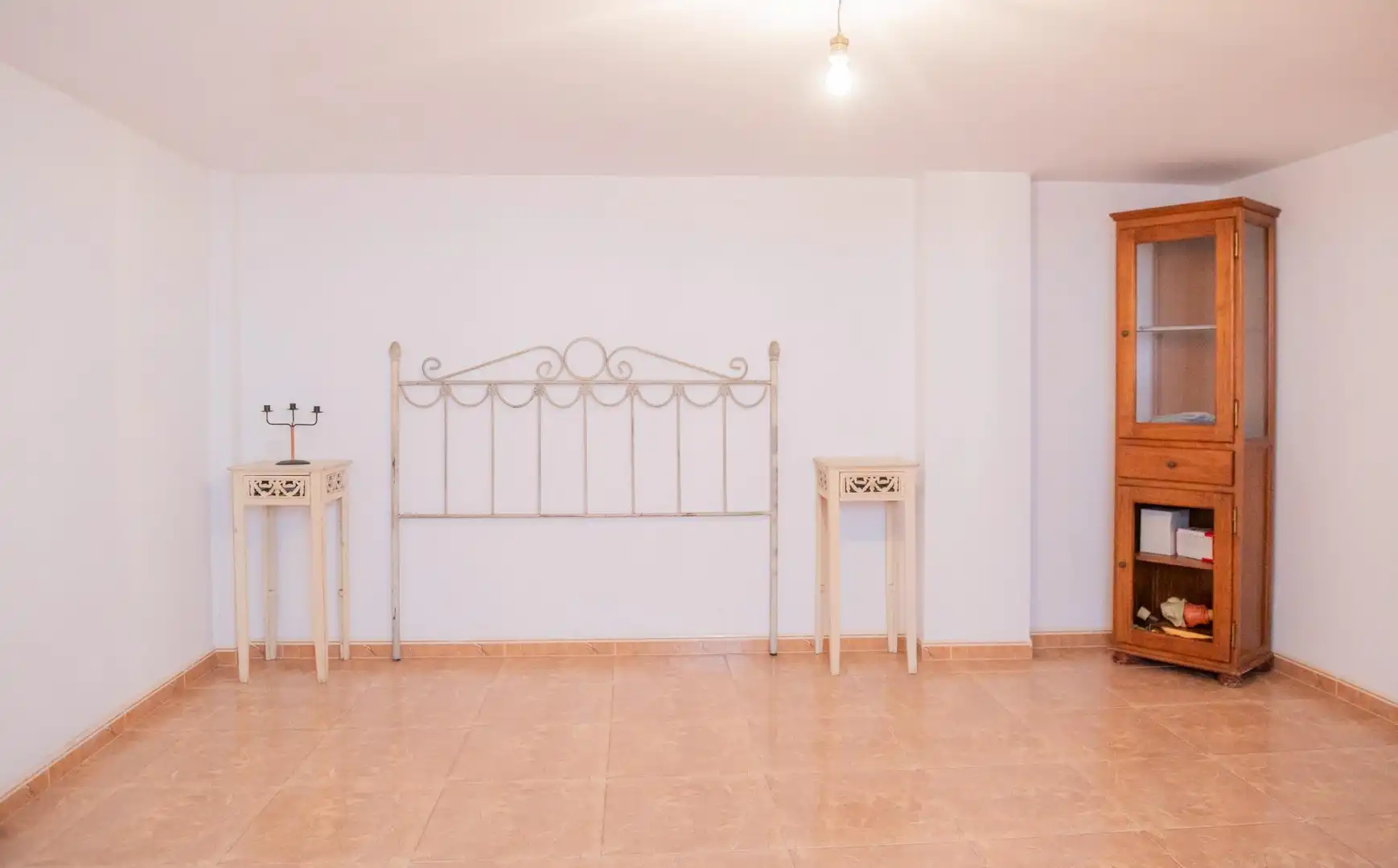Houses for sale in Cuevas Bajas  with Air Conditioner, Terrace and Storage room
