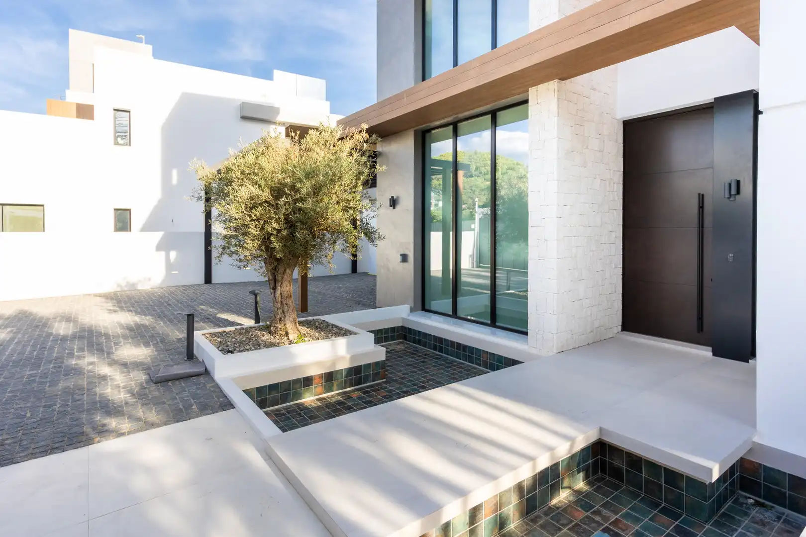 Exterior view of Houses for sale in Marbella  with Air Conditioner, Terrace and Storage room