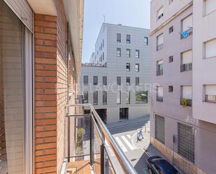 Exterior view of Apartment for sale in  Barcelona Capital  with Balcony