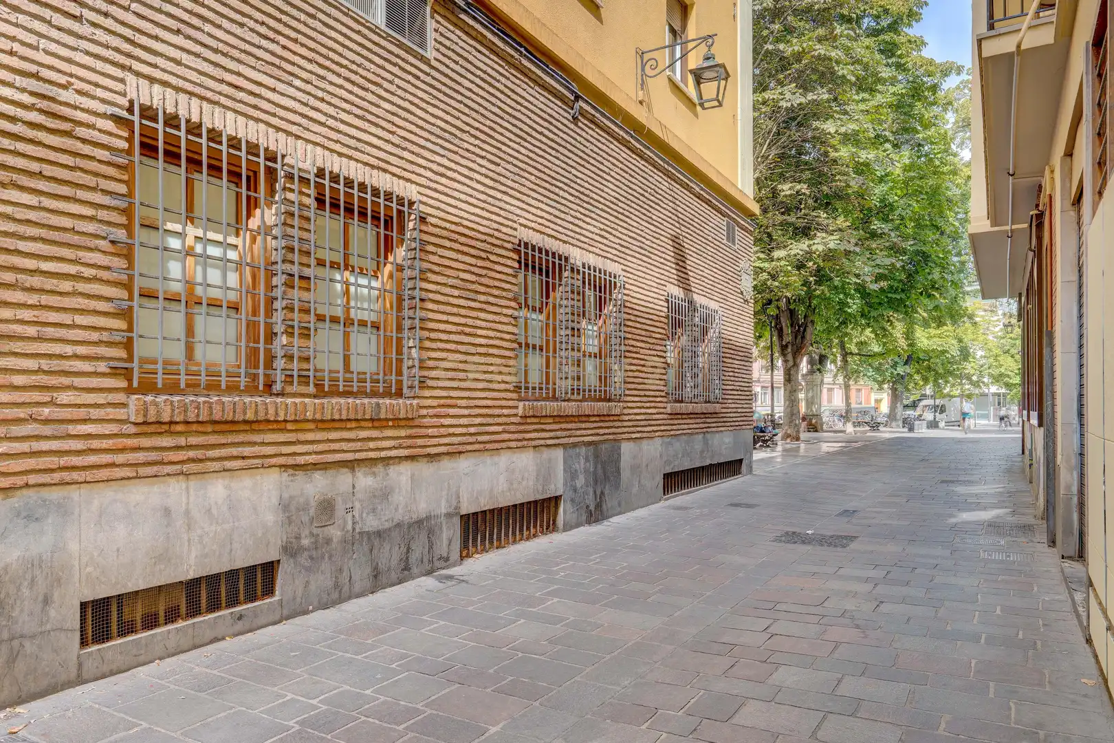 Local comercial en venta en Fuente de los Patos Plaza, Vitoria-Gasteiz, Spain 1, imagen 26